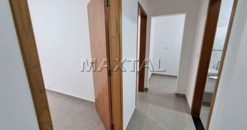 Apartamento todo reformado para locação na Luz, com 2 Quartos, sala cozinha banheiro e lavanderia.