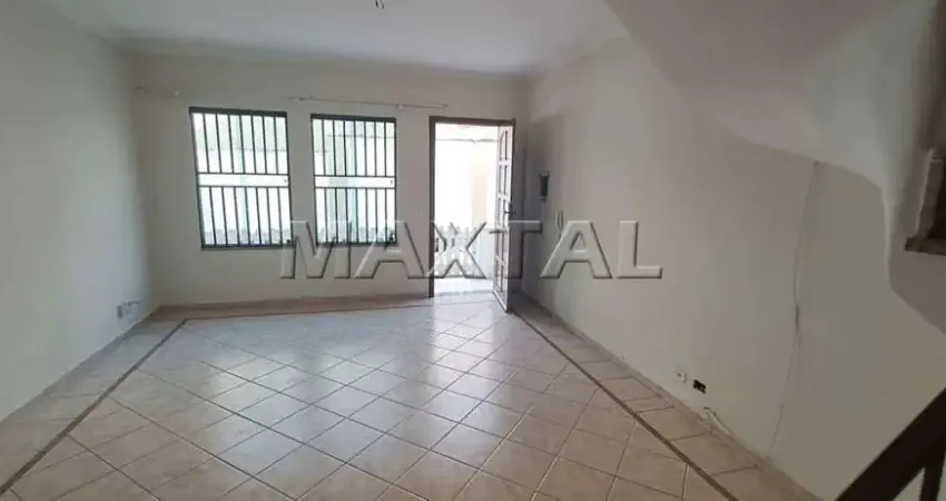 Sobrado em condomínio, 114m² com 3 dormitórios, 1 suíte e 2 vagas.