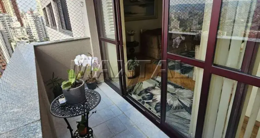 Apartamento à venda em Santana, 3 quartos, 1 suíte, 3 banheiros e 3 vagas de garagem.