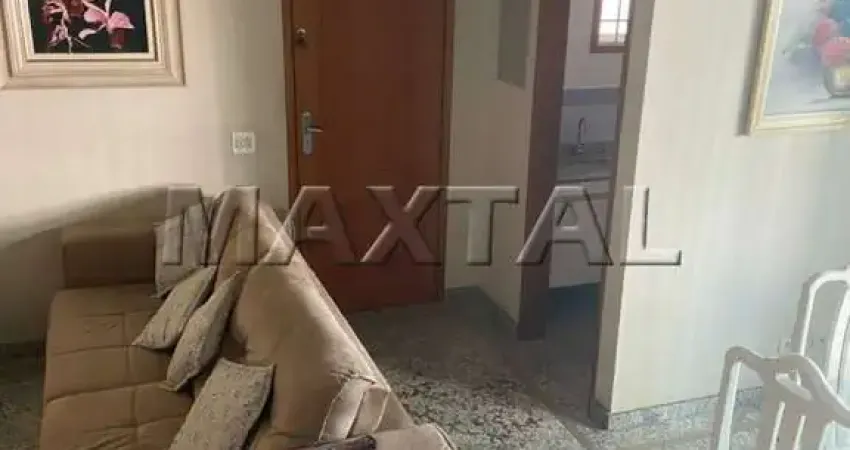 Casa à venda no bairro Água Fria, 150m², com 3 dormitórios, 3 suítes, 3 salas e 2 vagas.