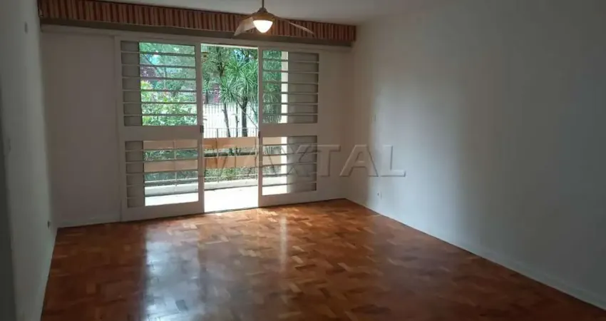 Apartamento com 124m², 3 dormitórios, sala ampla com sacada, cozinha planejada, 2 vagas.
