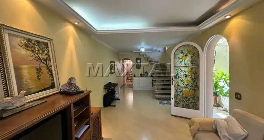 Sobrado com 3 Quartos, com  1 suite, 2 vagas de garagem e edícula, próximo a Braz Leme.
