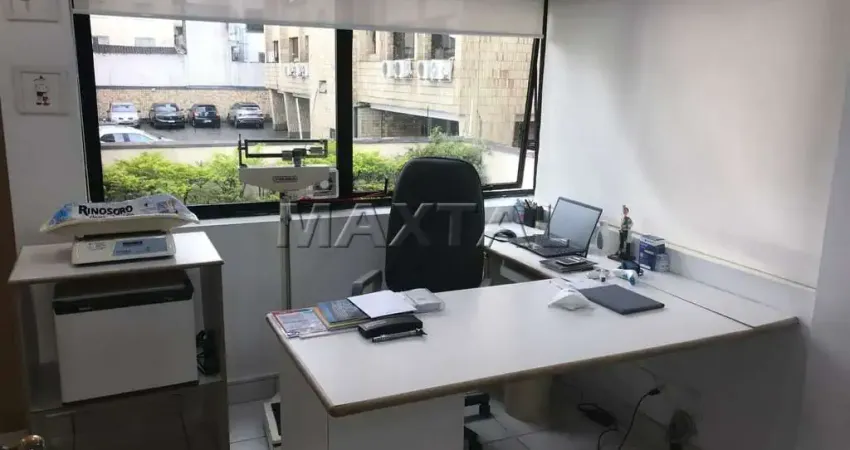 Sala Comercial para locação de 33m². Com 2 banheiros, 1 vaga de garagem, em Santana.