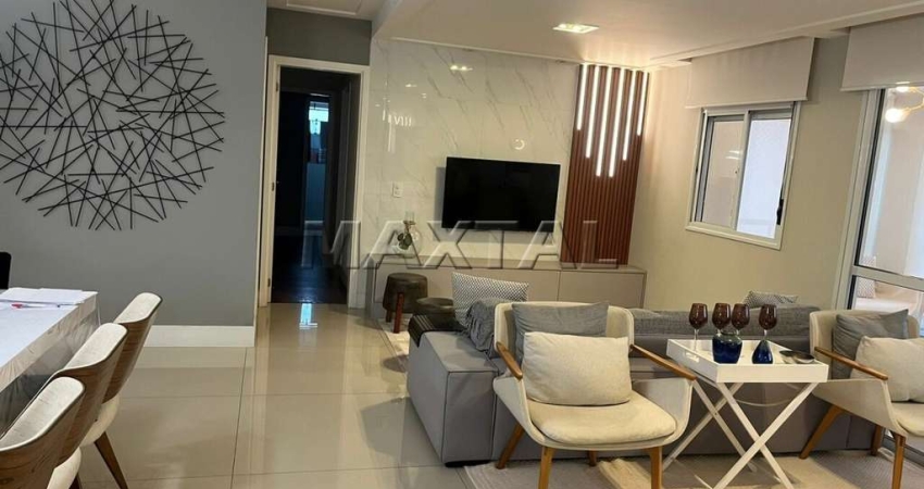 Apartamento à venda na Santa Teresinha, com 3 suítes, living 2 ambientes e 3 vagas, de 140m².