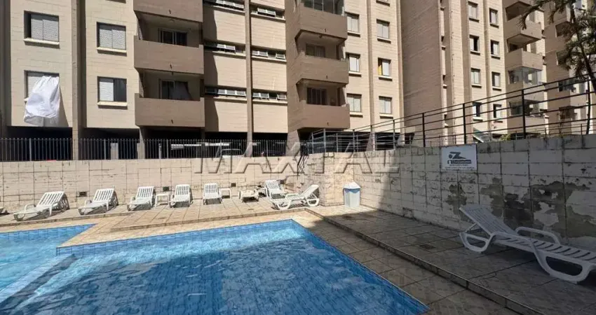 Apartamento à venda na Vila Santa Maria de 50m², com 2 dormitórios, sacada na sala e 1 vaga.