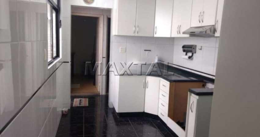 Casa Térrea à venda com 100 m² no Imirim. Com 3 quartos, sendo 1 suíte e 2 vagas de garagem.