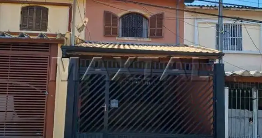 Sobrado à venda com 2 dormitórios e 1 vaga de garagem, na Vila Constança.