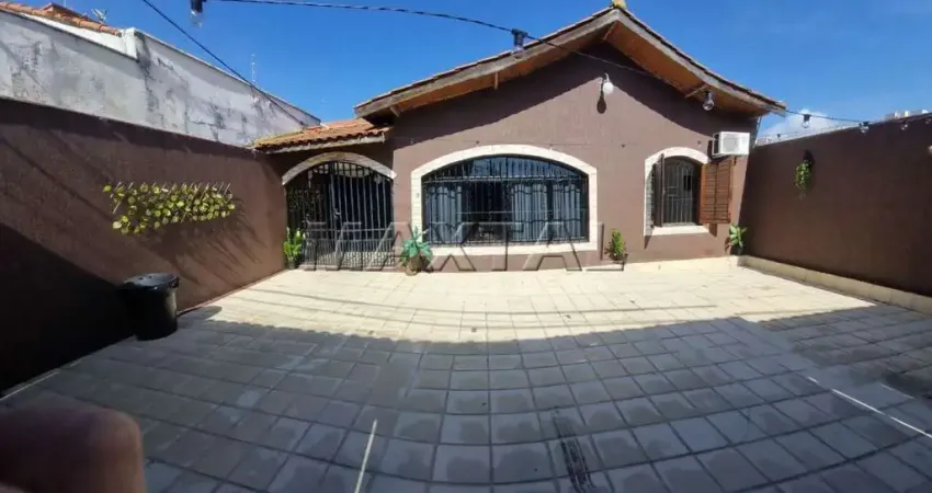 Sobrado no Bairro Jardim Do Colégio com 200m². Com 4 Dormitórios, 4 1 suíte, 2 banheiros e 4 vagas.