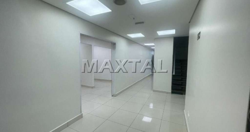 Prédio comercial para locação, de 970m², com 23 salas, 25 vagas e 9 banheiros, em Santana.
