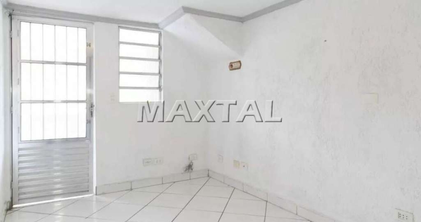 Sobrado à venda de 68m², com 2 dormitórios e 1 vaga, no Bairro da Vila Constância.