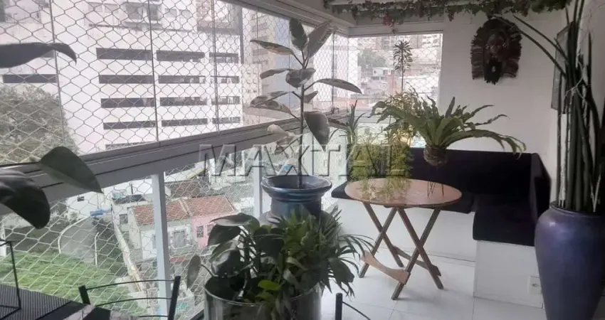 Apartamento com 97m² em Santana, todo em piso frio, 2 dormitórios, 2 suítes, 2 closets e 2 vagas.