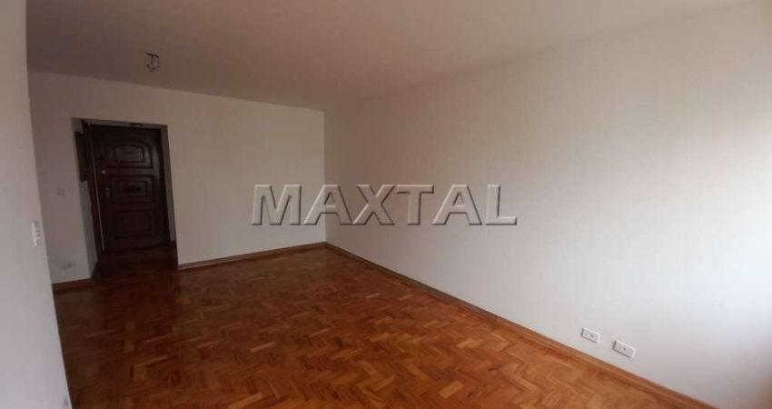 Primoroso Apartamento em Santana, 3 dormitórios com armários, sala ampla, 2 banheiros. 2 vagas.
