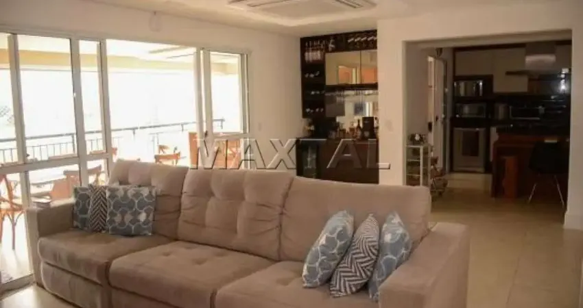 Apartamento de 190m² com  4 dormitórios, 3 suítes, 5 banheiros e 3 vagas, em Santana
