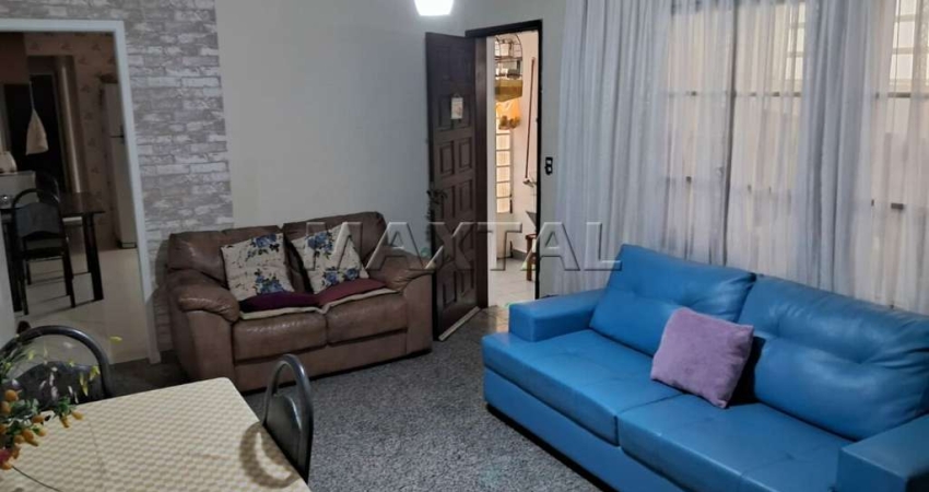 Sobrado à venda, com 3 dormitórios, 1 suíte, 2 banheiros, 2 vagas,121m² no Campo Belo.