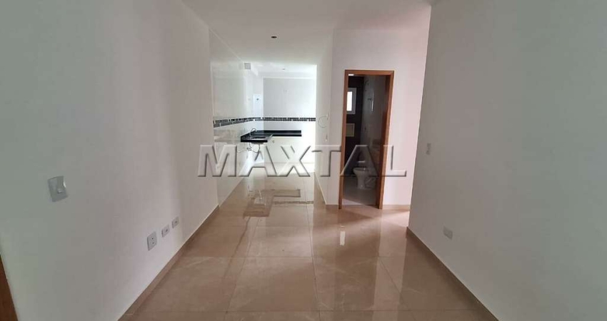 Apartamento à venda com 42m², 2 dormitórios e 1 vaga de garagem, na Vila Gustavo.