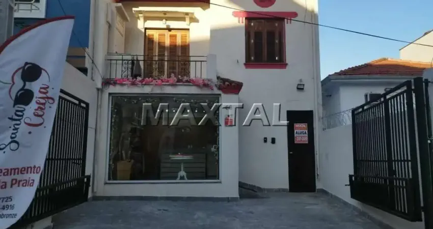 Sala comercial na região de Santana com 20², com 1 banheiro e 1 vaga rotativa.