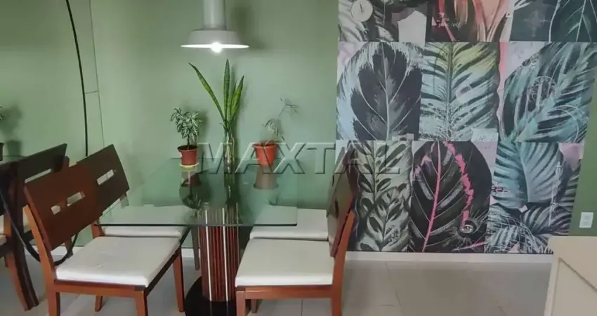 Apartamento com 2 dormitórios, 2 vagas de garagem, próximo ao metrô Santana.