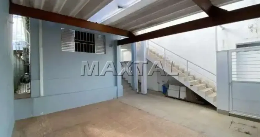 Casa para locação na região do Tucuruvi com 155m², com 2 quartos, 1 banheiro e 2 vagas.