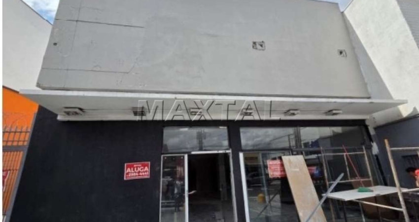 Casa comercial com 400m² com 14 vagas de garagem, sendo 4 vagas na frente na principal rua do Imirim
