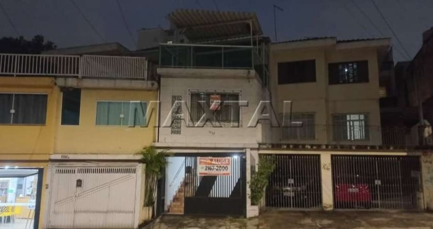 Sobrado para locação na Rua Paulo Avelar com 2 quartos, 2 salas, 3 banheiros  1 vaga de garagem