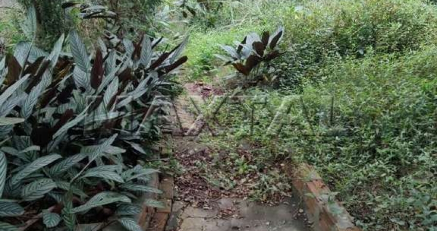 Terreno em declive à venda no Tremembé, 265 m²  Vila Irmãos Arnoni