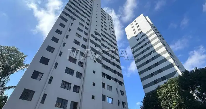 Apartamento 2 quartos, 1 vaga, Bairro do Brás, 950 metros do metro Brás.