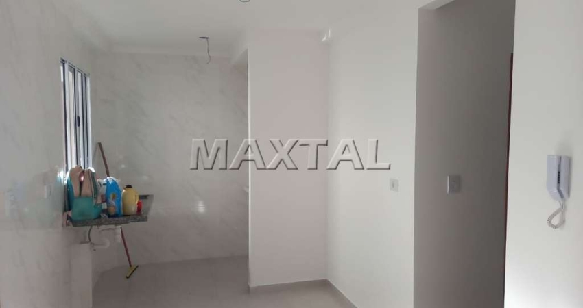 Apartamento à venda de 39 m², 2 dormitórios, sala e cozinha, na Chácara São João.