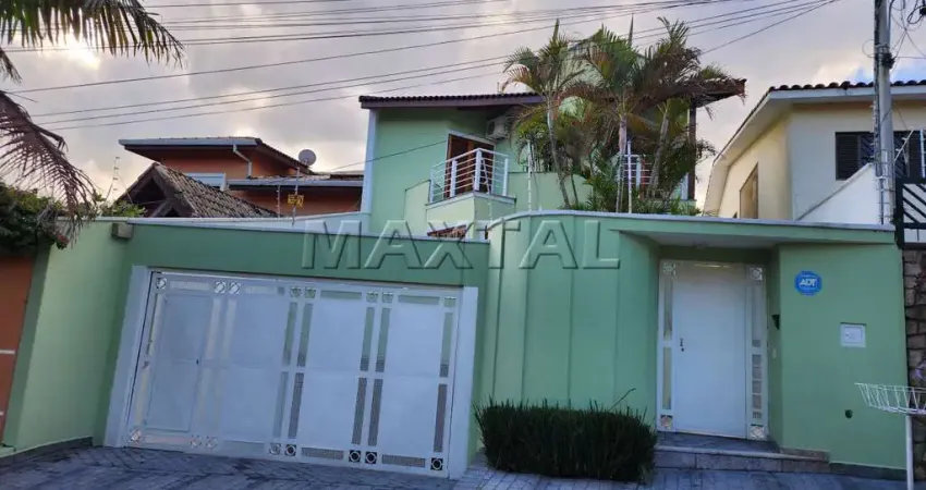 Casa à venda no Tremembé 382m², 4 quartos, 6 banheiro, 5 vagas de carros, piscina e churrasqueira.