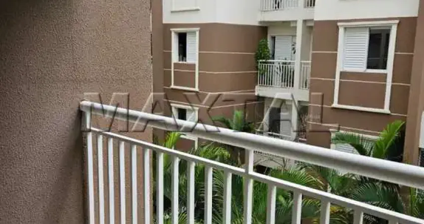 Apartamento com 2 quartos, sendo 1 suite, sala para 2 ambientes e varanda, na Vila Nivi.