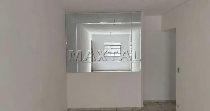 Apartamento na Av Braz Leme com 1 dormitório, sala, cozinha  e 1 vaga de garagem.