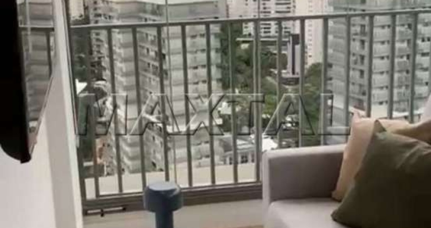 Studio com 39 m² com  varanda  ampla para locação na Vila Nova Conceição.