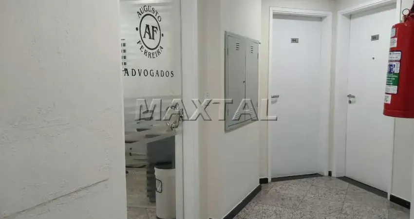 Sala Comercial à Venda com 39m² 2 Banheiros Copa e 1 Vaga de garagem.