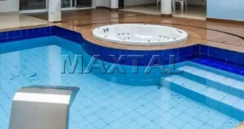 Sobrado no Alto de Santana de 600m², com 4 Suítes, 8 banheiros quintal com piscina e 6 vagas.
