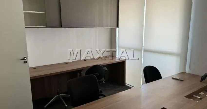 Sala Comercial para Venda e Locação Totalmente mobiliada, Ar condicionado e com 1 vaga de garagem.