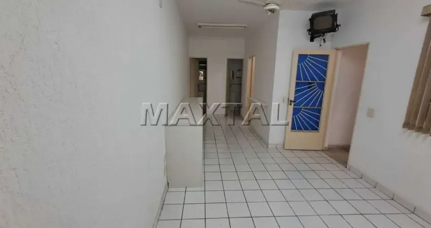 Sala comercial, 60m², toda em piso frio, 2 salas amplas, 2 banheiros, copa cozinha.