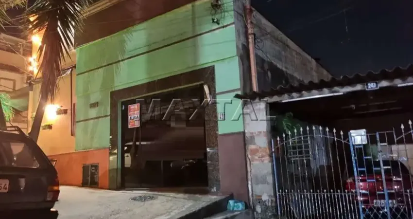 Loja de 90m² para locação na região da santa terezinha com 2 banheiros.