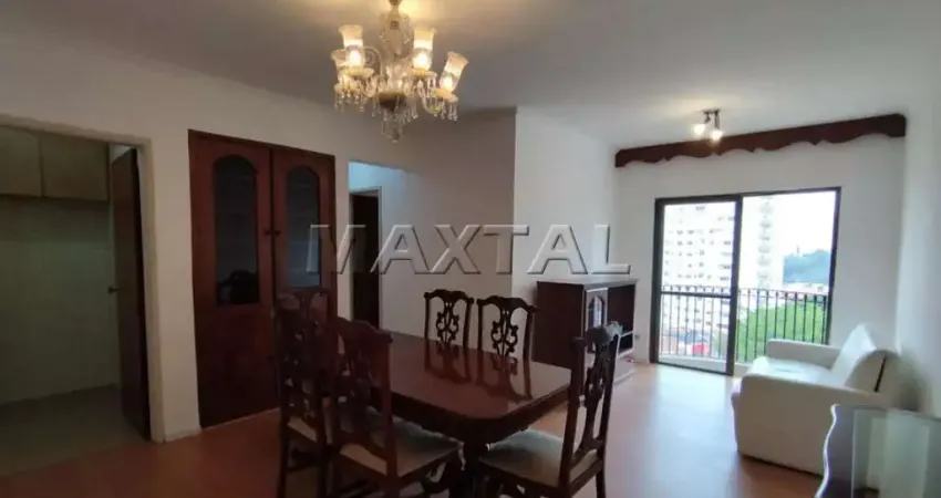 Apartamento à venda de 62 m², com sacada, 02 dormitórios e 01 vaga, na aclimação.