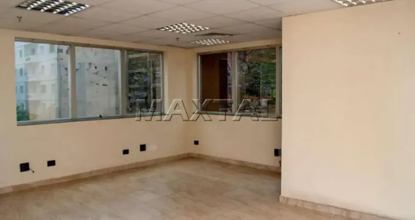 Conjunto comercial à venda de 70 m², com 02 banheiros e 02 vagas, no itaim bibi.