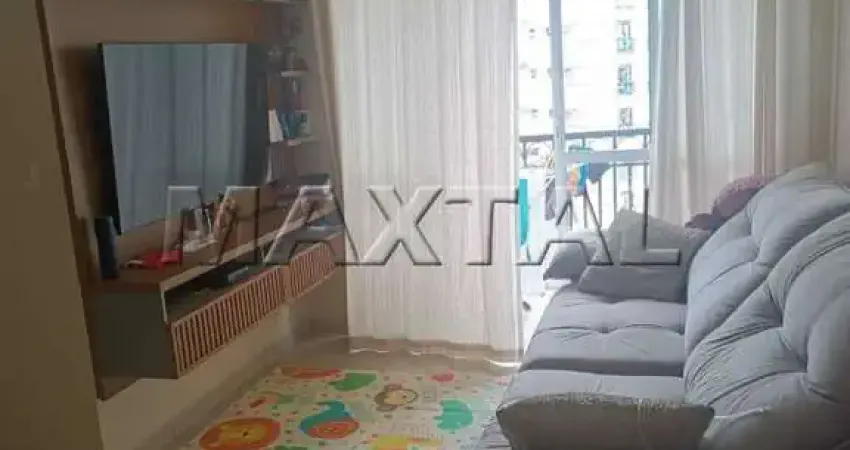 Apartamento à venda com 78m² ? 3 dormitórios (1 suíte), 2 vagas, varanda e excelente distribuição.