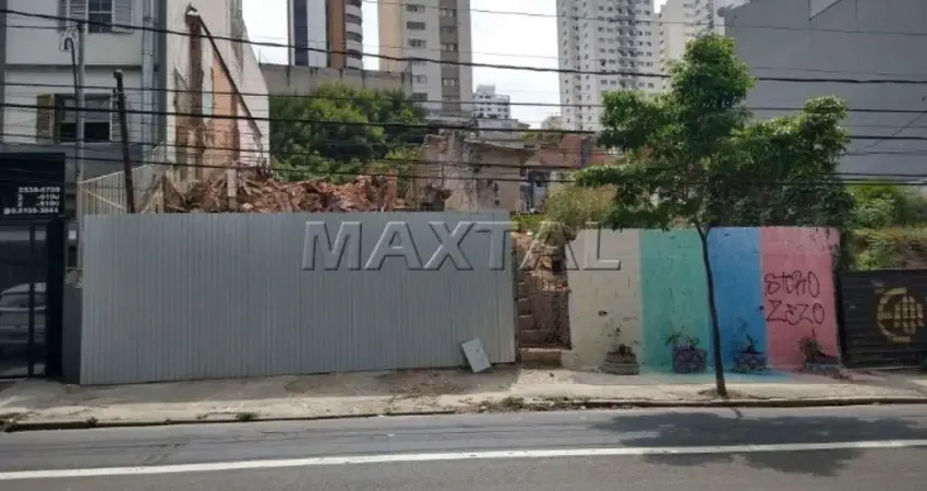 Terreno com 380m² de área útil, na região de santana próximo da estação de metrô.