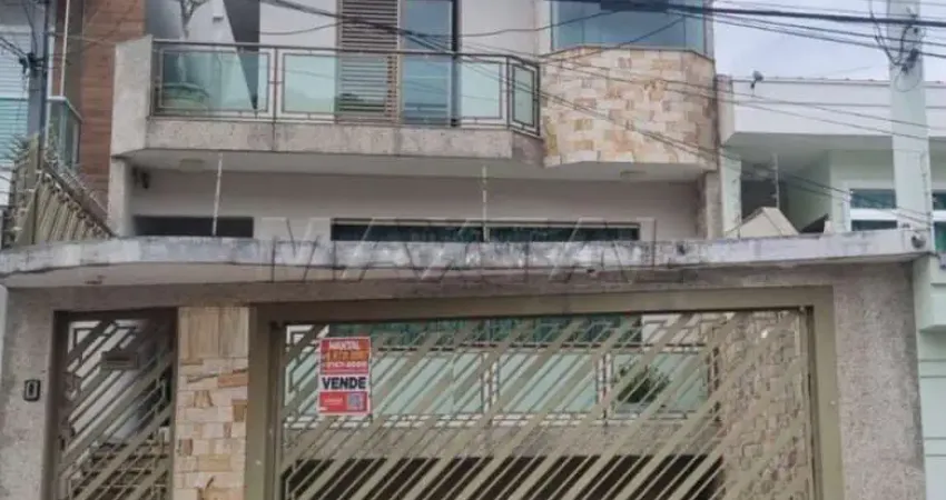 Sobrado à venda no jardim são paulo com 3 suítes, piscina, espaço gourmet, 7 banheiros e 8 vagas.