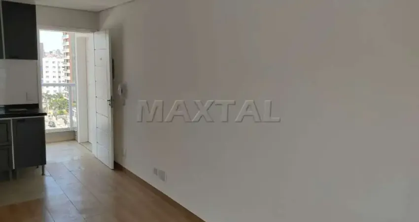 Studio semi mobiliado para locação de 24m², com varanda e próximo ao metrô santana.