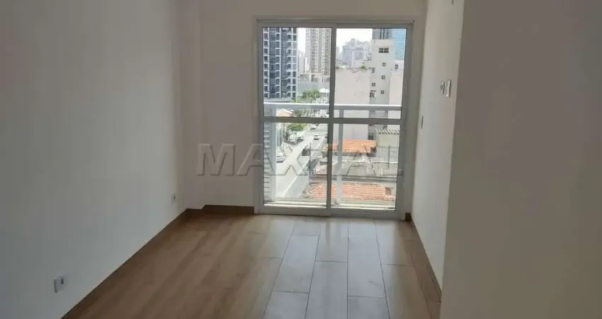 Studio semi mobiliado para locação, com varanda e próximo ao metrô, em santana.