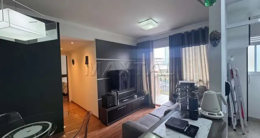Apartamento mobiliado à venda em santana de 54 m², com 2 dormitórios, sala com sacada e 1 vaga.