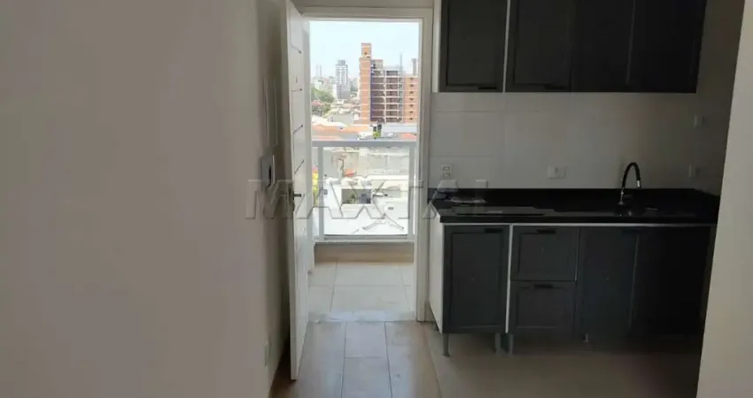 Studio semi mobiliado para locação, de 24m², com varanda e próximo ao metrô santana.
