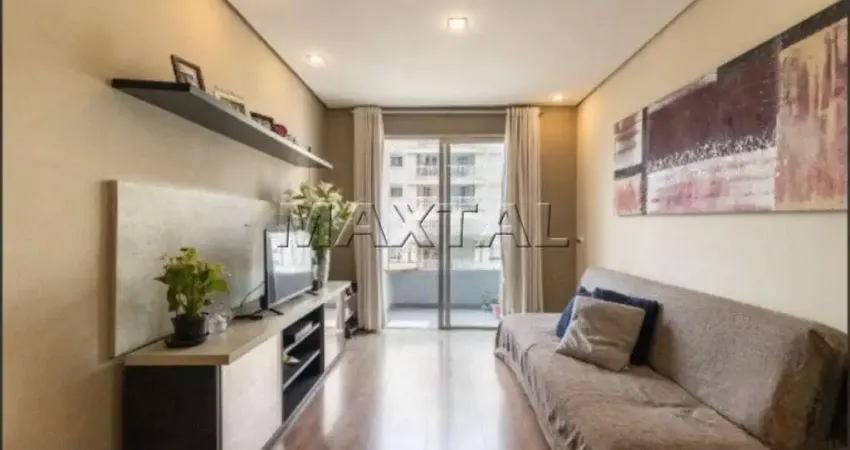 Apartamento à venda, com sacada, 02 dormitórios e 01 vaga, no bairro perdizes.