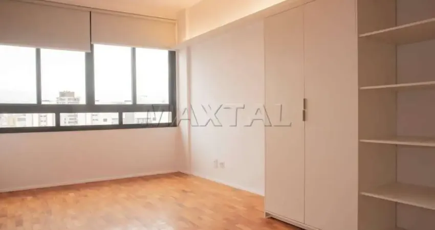 Studio para alugar de 28m², com 1 dormitório, totalmente reformado, na república.