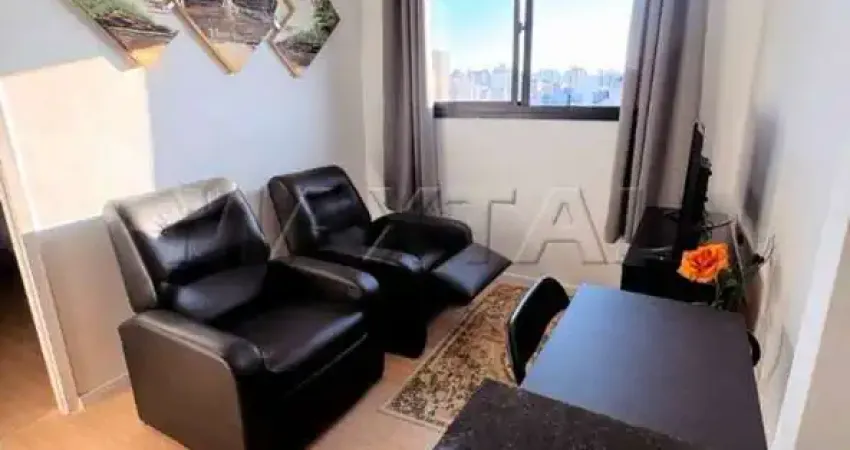 Studio à venda na liberdade próximo a o metro sé todo mobiliado e condomínio com laser.