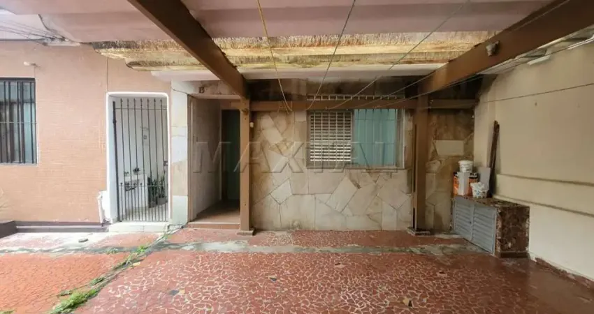 Casa de vila à venda com 2 quartos, sala, cozinha 1 banheiro próximo ao metrô.