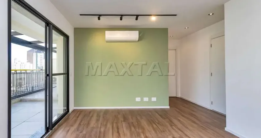 Apartamento à venda, de 70 m², com sacada, 01 dormitório e 01 vaga, na santa cecília.